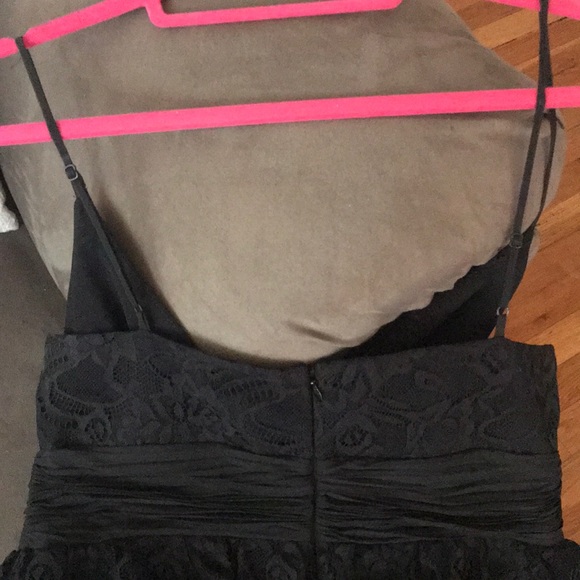 Black lace empire waist cocktail dress - Picture 4 of 4